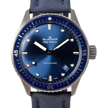 Blancpain Fifty Fathoms Bathyscaphe 5000-0240-052A, blaue Taucheruhr mit Keramiklünette und Segeltuchband