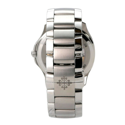 Patek Philippe Aquanaut 5167/1A-001 Edelstahlband detail view of the stainless steel bracelet.