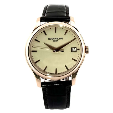 Patek Philippe Calatrava 5227R-001 18 kt Roségold Uhr mit elfenbeinfarbenem Zifferblatt und braunem Alligatorleder-Armband