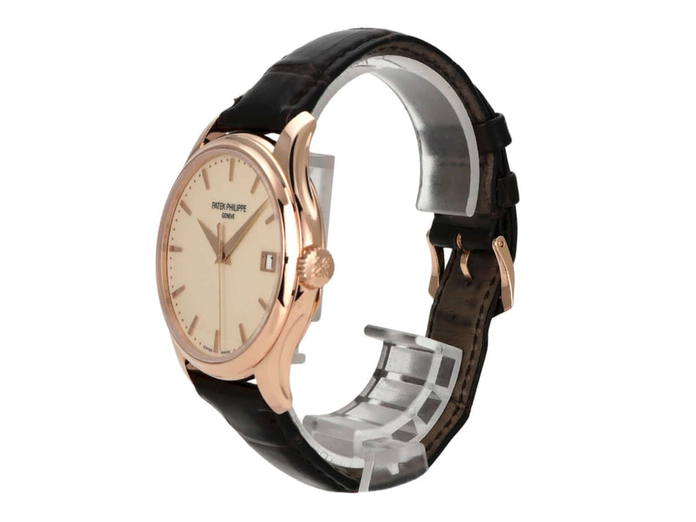 Patek Philippe Calatrava Roségold 5227R-001 aus 18 kt Roségold mit braunem Alligatorlederarmband.