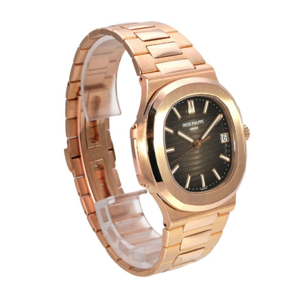 Patek Philippe Nautilus Roségold 5711/1R-001 mit braunem Zifferblatt und Roségoldband, sekundengenaue Automatik-Uhr.
