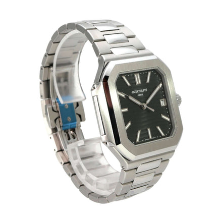 Patek Philippe Cubitus 5821/1A-001 mit grünem Zifferblatt und Edelstahlarmband