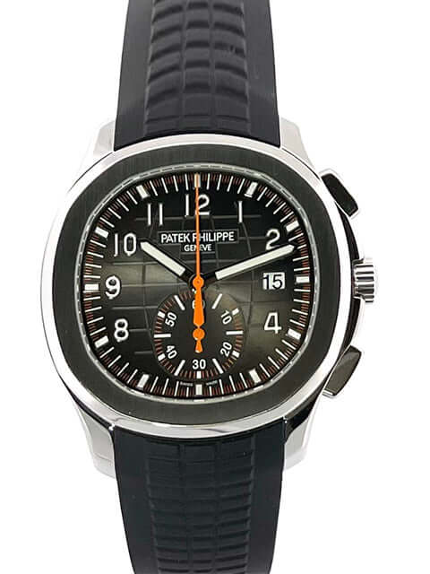 Patek Philippe Aquanaut Chronograph 5968A-001 mit schwarzem Zifferblatt, Edelstahlgehäuse und schwarzem Kautschukarmband.