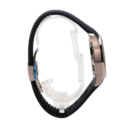 Patek Philippe Aquanaut Chronograph 5968G-001 seitliche Ansicht mit schwarzem Kautschukband und 18 kt Weißgold Gehäuse.