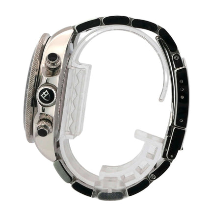Seitenansicht der Tudor Heritage Chrono 70330N-0001 mit Edelstahlgehäuse und schwarzer Lünette, Armband geschlossen.