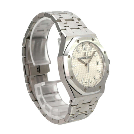 Audemars Piguet Royal Oak Offshore 77350ST.OO.1261ST.01 elegante Edelstahl-Armbanduhr mit silberfarbenem Zifferblatt.