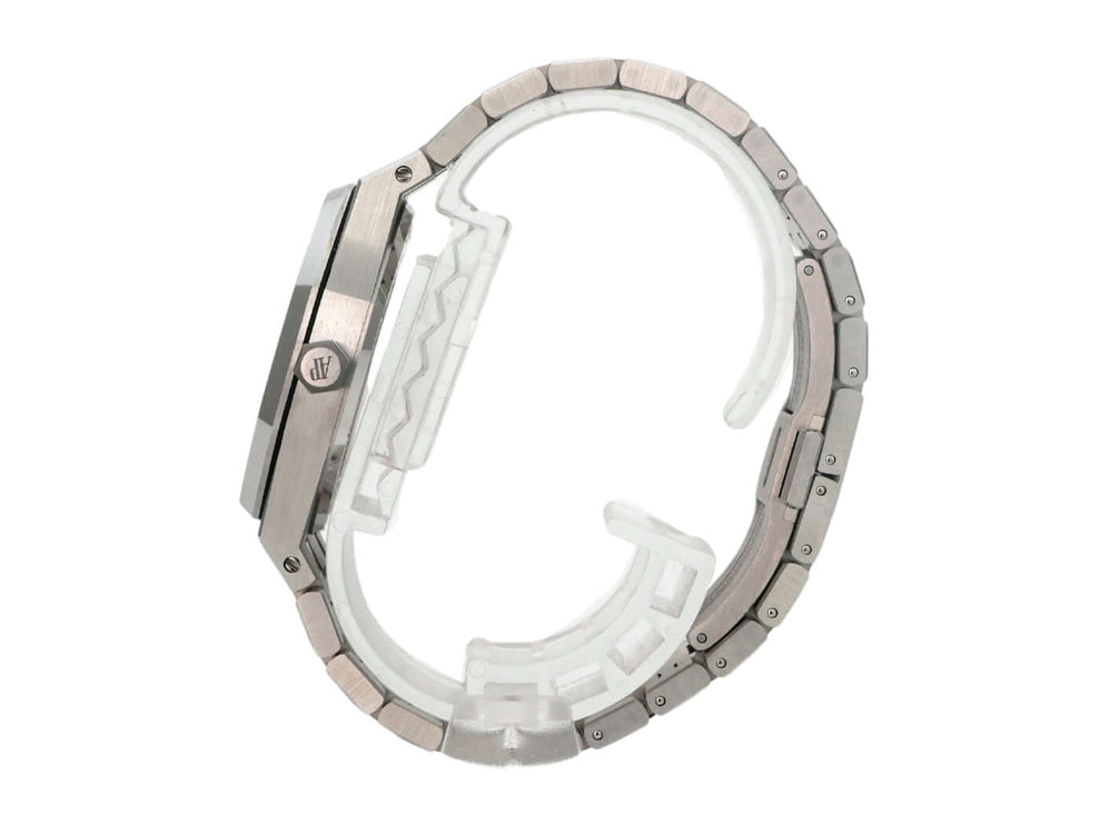 Audemars Piguet Royal Oak Offshore 77350ST.OO.1261ST.01 Uhr von der Seite mit Edelstahlband und Gehäuse