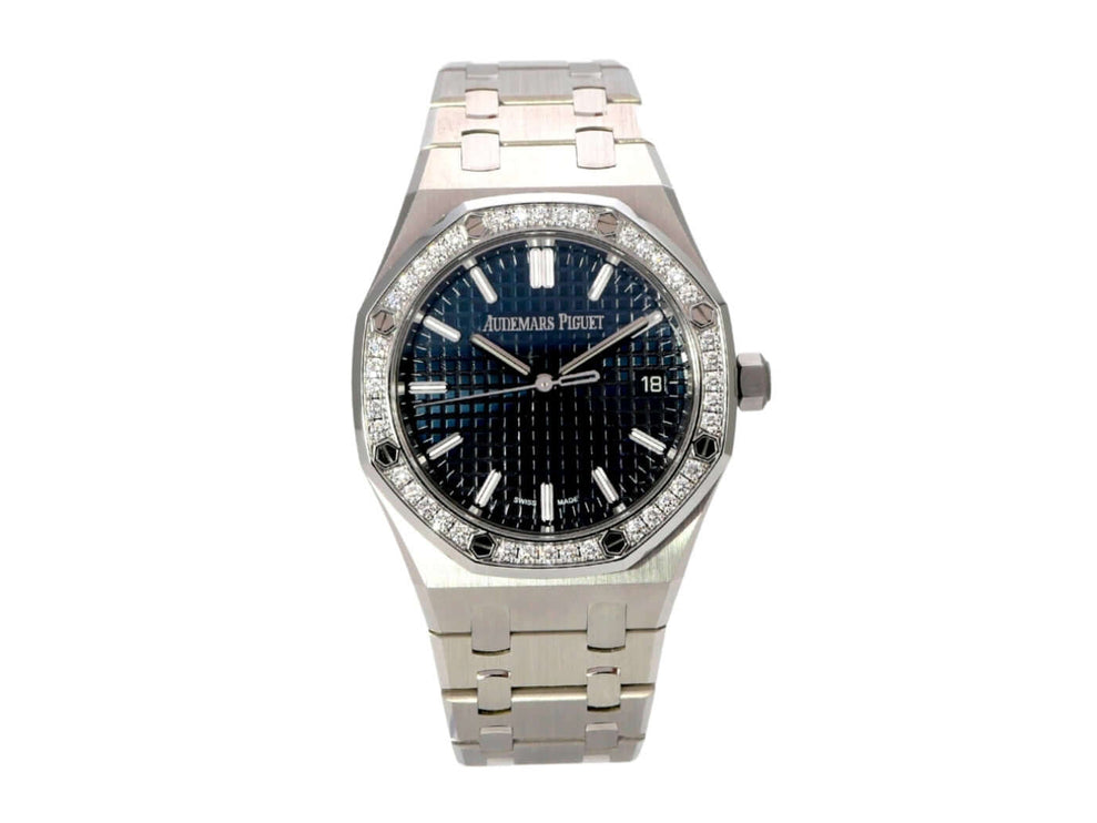 Audemars Piguet Royal Oak Automatik 77451ST.ZZ.1361ST.04 mit blauem Zifferblatt und Diamantenbesetzter Lünette.