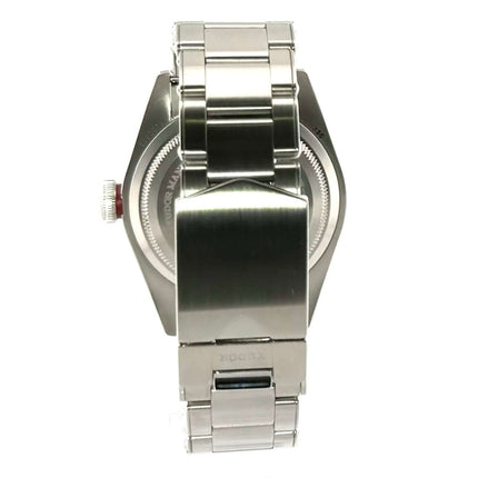 Rückansicht der Tudor Black Bay 79230R mit Edelstahlband und Sicherheitsfaltschließe