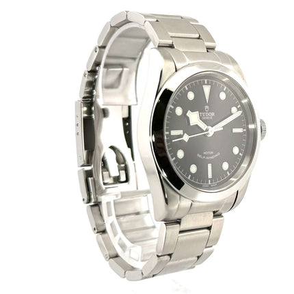 Tudor Black Bay 41 Ref. 79540 aus Edelstahl, schwarzes Zifferblatt, Edelstahlarmband, Automatik, Saphirglas, sehr guter Zustand.
