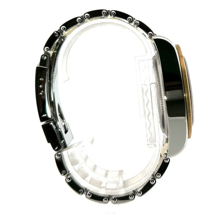 Seitenansicht der Tudor Black Bay Steel Gold 79733N-0002 mit Edelstahl und Gelbgoldband.