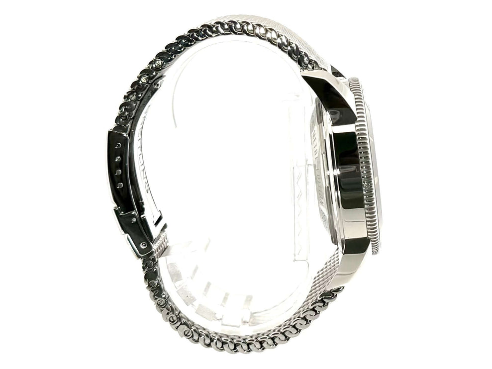 Breitling Superocean Heritage II Chronograph Seitenansicht des Edelstahlgehäuses und Armbands