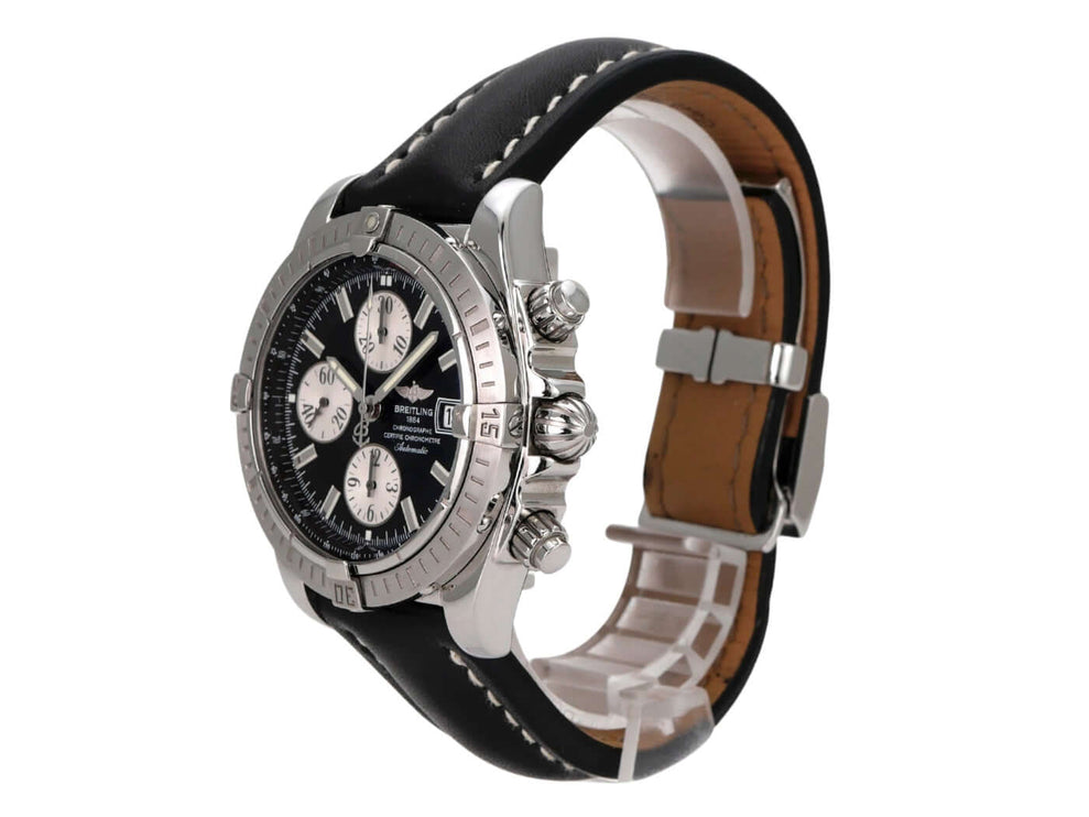 Breitling Chronomat Evolution Chronograph Ref. A13356 mit poliertem Edelstahlgehäuse und schwarzem Lederband