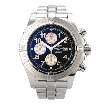 Breitling Super Avenger Chronograph A13370 mit schwarzem Zifferblatt und Edelstahlarmband.