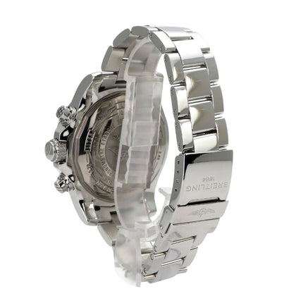 Breitling Super Avenger II Chronograph A1337111.BC29 seitliche Ansicht mit Edelstahlarmband und transparentem Schutz