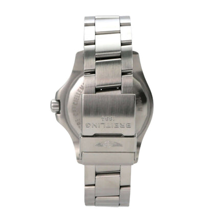 Breitling Chronomat Colt Automatic 41 A17313101F1A1 Rückansicht mit satiniertem Edelstahlarmband.