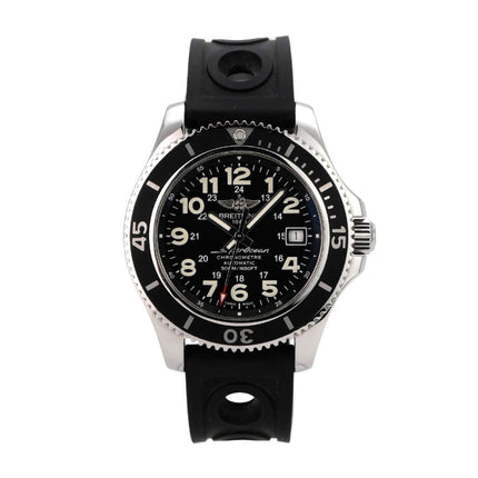 Breitling Superocean II 42 A17365C9/BD67 Edelstahl-Uhr mit schwarzem Zifferblatt und Kautschukband.