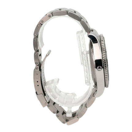 Seitenansicht der Breitling Superocean Automatic 44 Gelb A17367021I1A1 mit Edelstahlarmband und drehbarer Lünette.