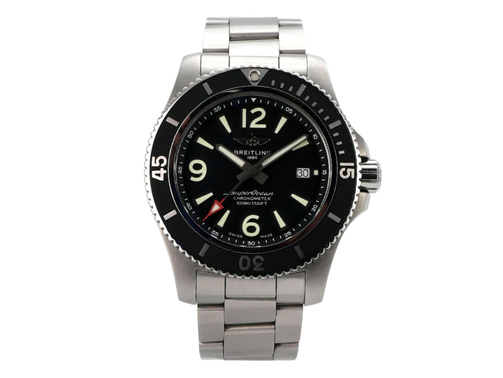 Breitling Superocean Automatic 44 A17367D71B1S1 mit schwarzem Zifferblatt und Edelstahlarmband.