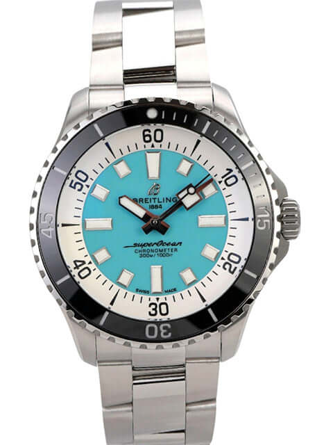 Breitling Superocean Automatic 44 A17376211L2A1 mit türkisfarbenem Zifferblatt und Edelstahlband, 44 mm Gehäusedurchmesser.