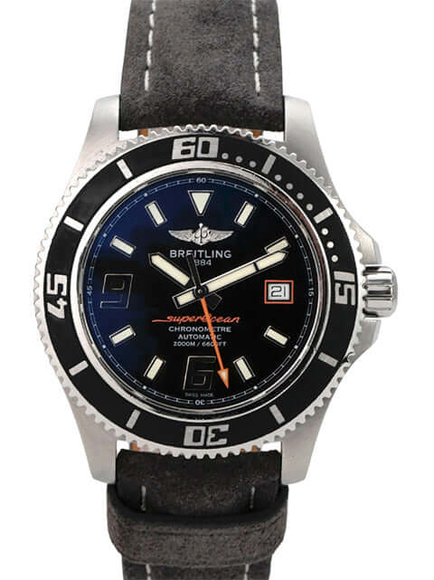 Breitling Superocean Orange Second 44 A1739102.BA80 mit schwarzem Zifferblatt und orangefarbenem Sekundenzeiger