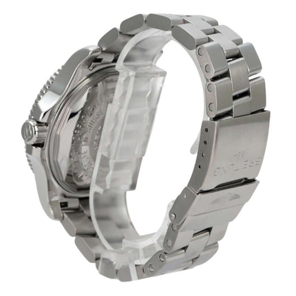 Breitling Superocean Orange Second 44 A1739102.BA80.134A Ansicht des Edelstahlarmbands von der Seite