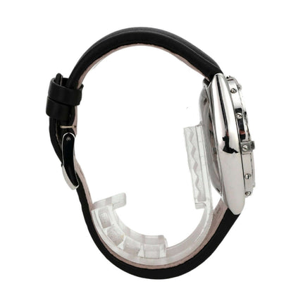 Seitenansicht der Breitling Chronomat Longitude Thunderbirds A20048 mit schwarzem Lederband und Edelstahlgehäuse.