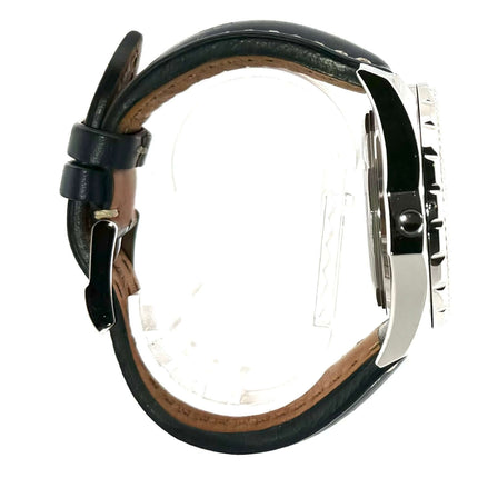 Breitling for Bentley Motors Chronograph A25362 Seitliche Ansicht, Edelstahlgehäuse und schwarzes Armband.