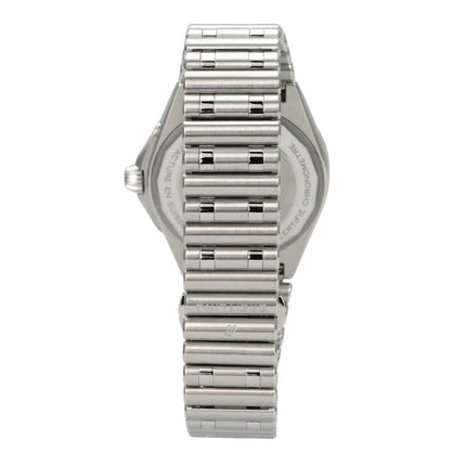 Breitling Chronomat Automatic GMT 40 Ref. A32398101M1A1 Edelstahlband von hinten, polierte Oberfläche, klarer Uhrmechanismus.