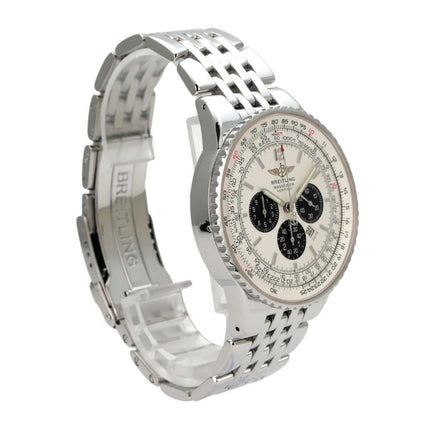 Breitling Navitimer Heritage A35340 mit poliertem Edelstahlband und silberfarbenem Zifferblatt
