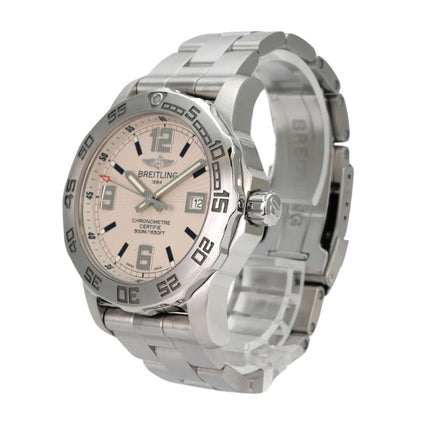 Breitling Colt 44 A7438710.G943.157A mit Edelstahl-Gehäuse und chronometerzertifiziertem Quarzwerk.