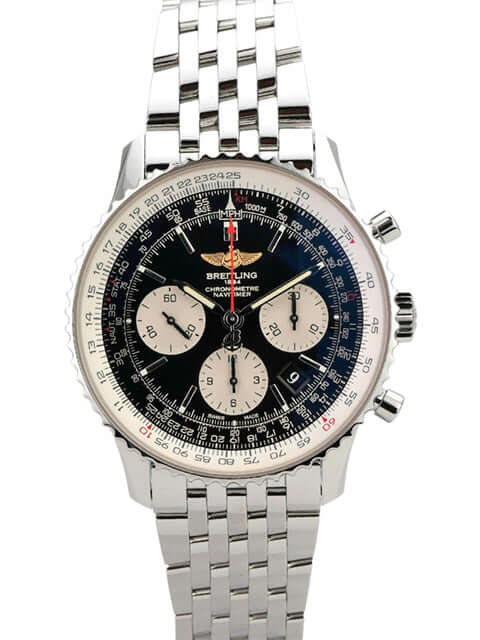 Breitling Navitimer 01 43 Ref. AB0120 Uhr mit Edelstahlarmband und schwarzem Zifferblatt.