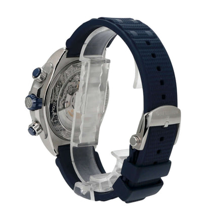 Breitling Super Chronomat B01 44 Chronograph AB0136161C1S1 seitliche Ansicht mit blauem Kautschukband und Edelstahlgehäuse.
