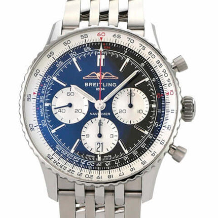 Breitling Navitimer B01 Chronograph 43 AB0138211B1A1 mit schwarzem Zifferblatt, Edelstahlarmband und Totalisatoren.