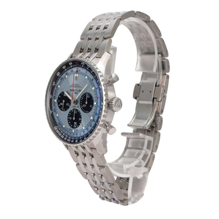 Breitling Navitimer B01 Chronograph 43 AB0138241C1A1 mit eisblauem Zifferblatt und Edelstahlarmband