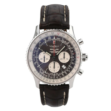 Breitling Navitimer 1 B03 Chronograph Rattrapante 45 AB0310211Q1P1 mit braunem Lederband und Edelstahlgehäuse