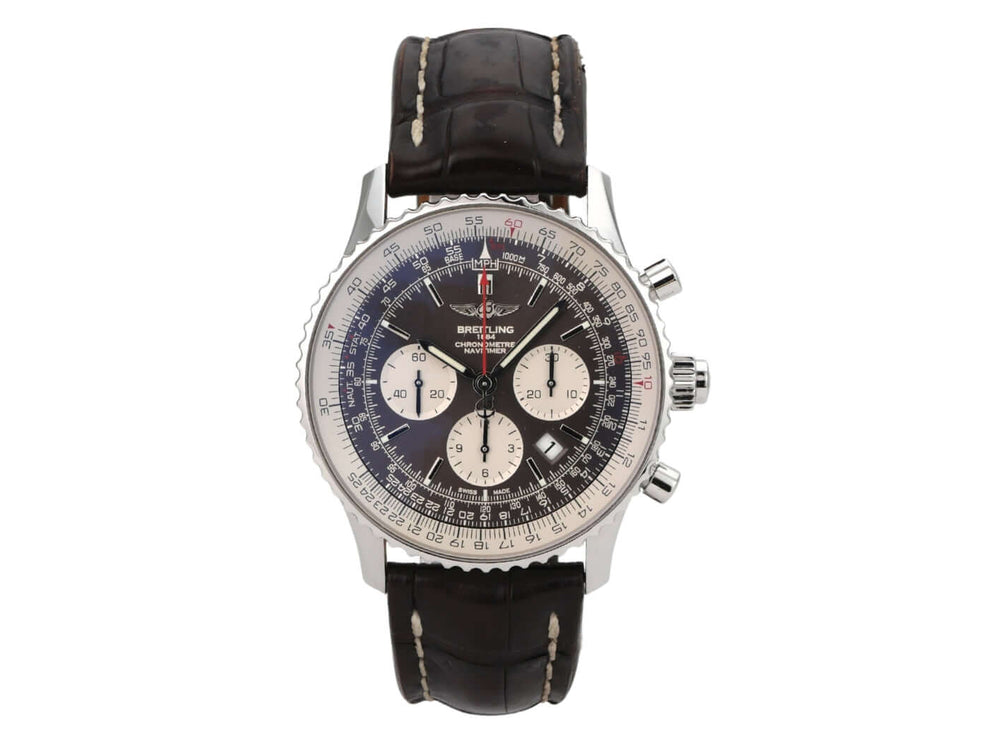 Breitling Navitimer 1 B03 Chronograph Rattrapante 45 AB0310211Q1P1 mit braunem Lederband und Edelstahlgehäuse