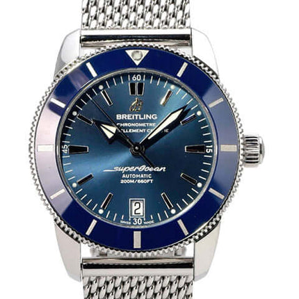 Breitling Superocean Heritage II 42 AB201016.C960.154A mit blauem Zifferblatt und Edelstahl-Gehäuse.