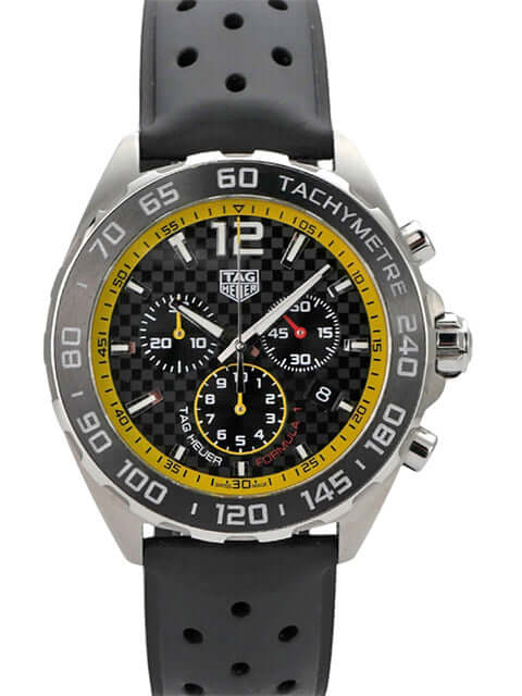 TAG Heuer Formula 1 Chronograph 43 CAZ101AC.FT8024 schwarze Zifferblatt mit Tachymeterskala und gelben Akzenten.