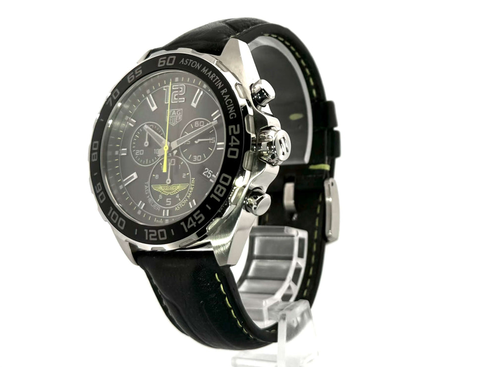 TAG Heuer Formula 1 Chronograph 43mm Aston Martin Edition CAZ101P.FC8245 mit schwarzem Lederarmband und schwarzem Zifferblatt