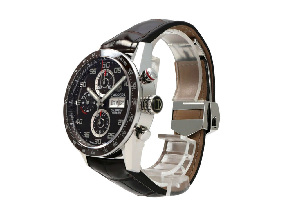 TAG Heuer Carrera Calibre 16 Chronograph CV2A1S.FC6236 seitliche Ansichten mit braunem Lederband.
