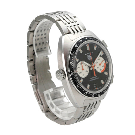 TAG Heuer Autavia Chronograph CY2111 Uhr im Edelstahl-Gehäuse mit schwarzem Zifferblatt, Chronograph-Funktion und Automatikwerk.