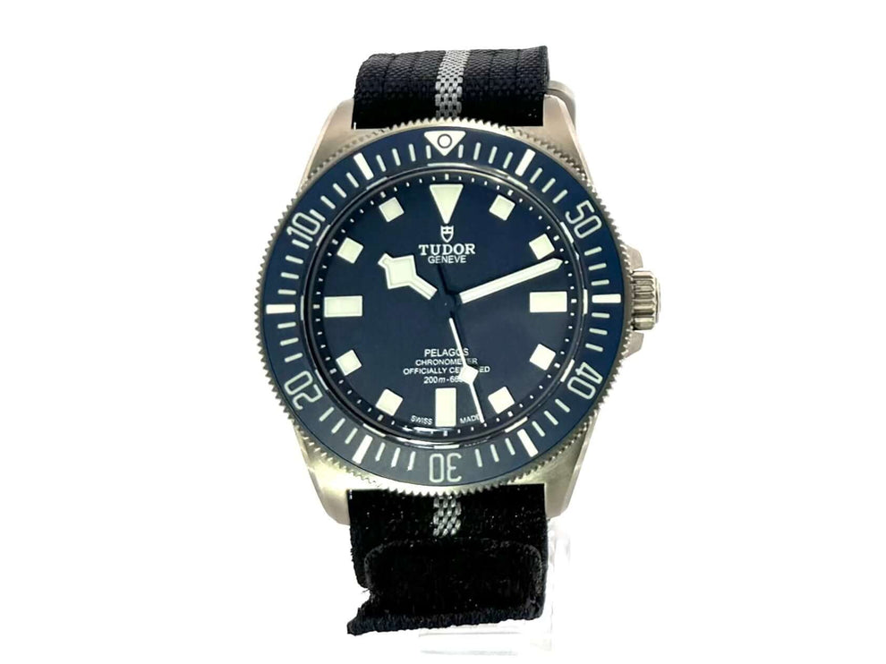 Tudor Pelagos FXD 25707B-23-0001 Automatikuhr mit blauem Zifferblatt und schwarzem Textilband