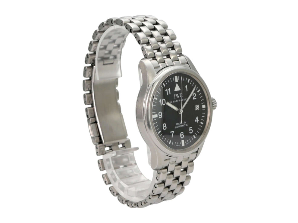 IWC Pilot`s Watch Mark XV IW325307 mit Edelstahlarmband und schwarzem Zifferblatt, sehr guter Zustand.