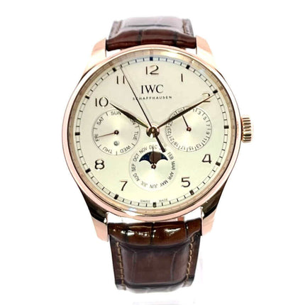 IWC Portugieser Perpetual Calendar 42 IW344202 in 18 Kt. Rotgold mit braunem Lederband und silberfarbenem Zifferblatt