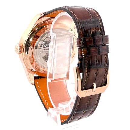 Rückseite der IWC Portugieser Perpetual Calendar 42 IW344202 mit braunem Lederarmband und Gehäuse aus 18 Kt. Rotgold.