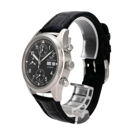 IWC Fliegeruhr Chronograph Automatic IW3706-001 auf schwarzem Lederband mit schwarzem Zifferblatt und Stahlgehäuse