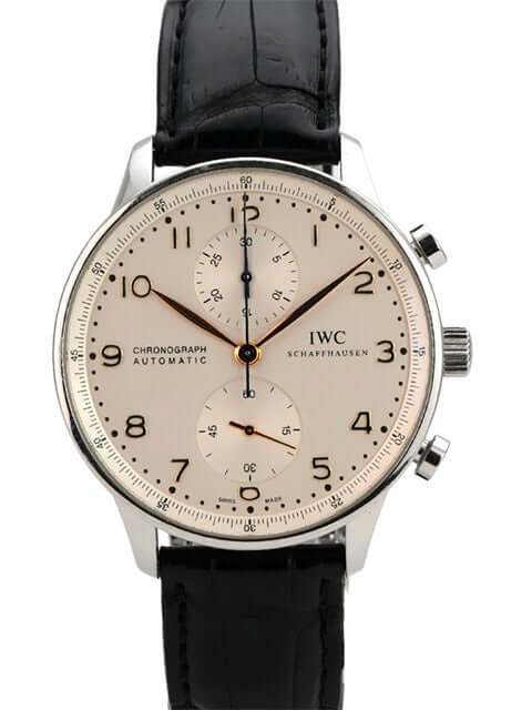IWC Portugieser Chronograph Automatik IW371445 mit silbernem Zifferblatt und schwarzem Alligatorlederband