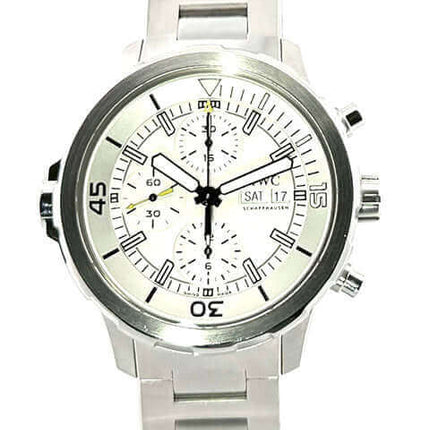 IWC Aquatimer Chronograph IW376802 mit Edelstahlarmband und silberfarbenem Zifferblatt, Gehäusedurchmesser 44 mm, Automatikwerk Kaliber IWC79320