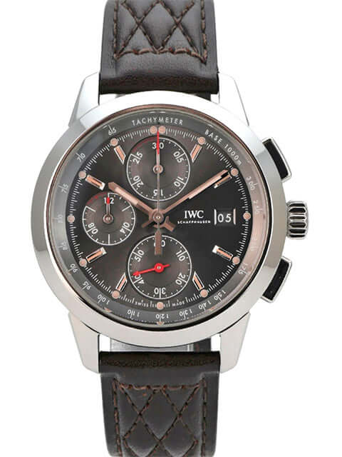 IWC Ingenieur Chronograph IW380702 mit braunem Lederband, grauem Zifferblatt und Edelstahlgehäuse.